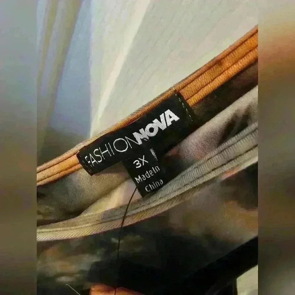 Fashion Nova NWT Color Of The Sky Midi Dress - Black/combo Plus Size 3x - Picture 2 of 4